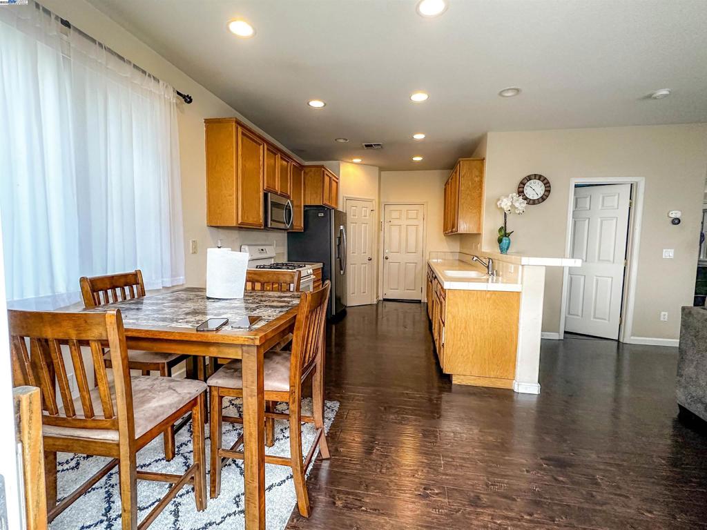 RYLAND HERITAGE - Residential
