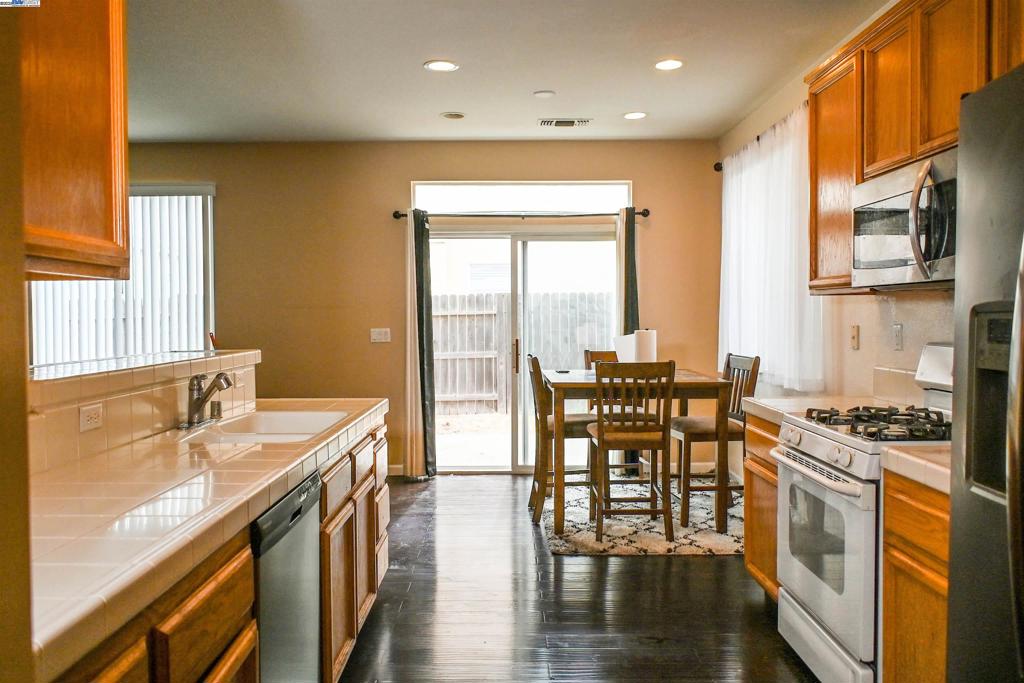 RYLAND HERITAGE - Residential