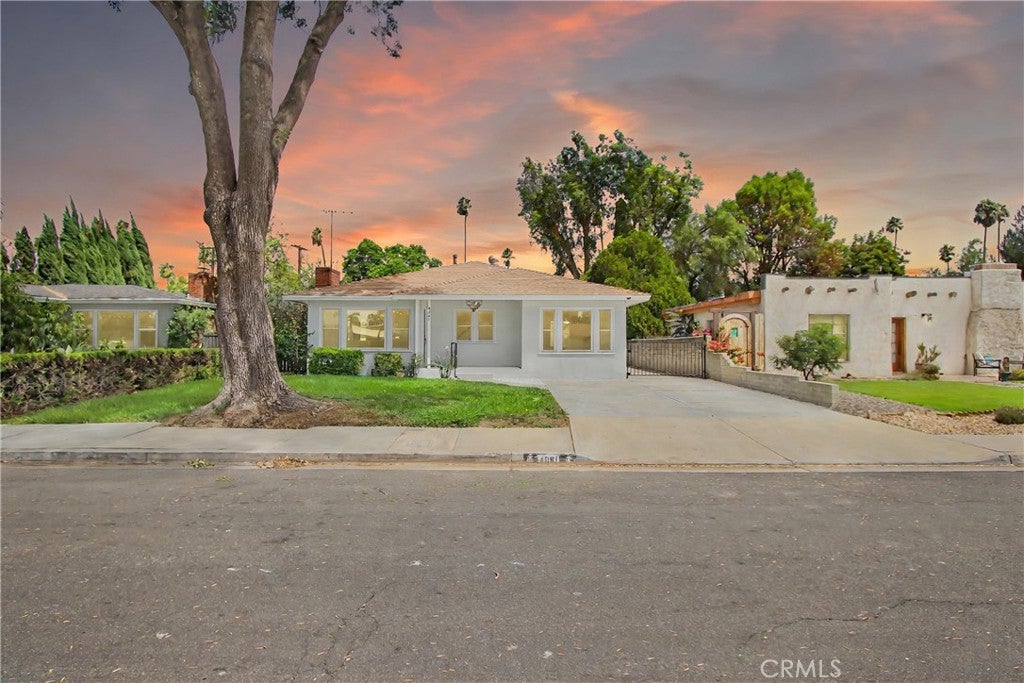 4061 Maplewood pl