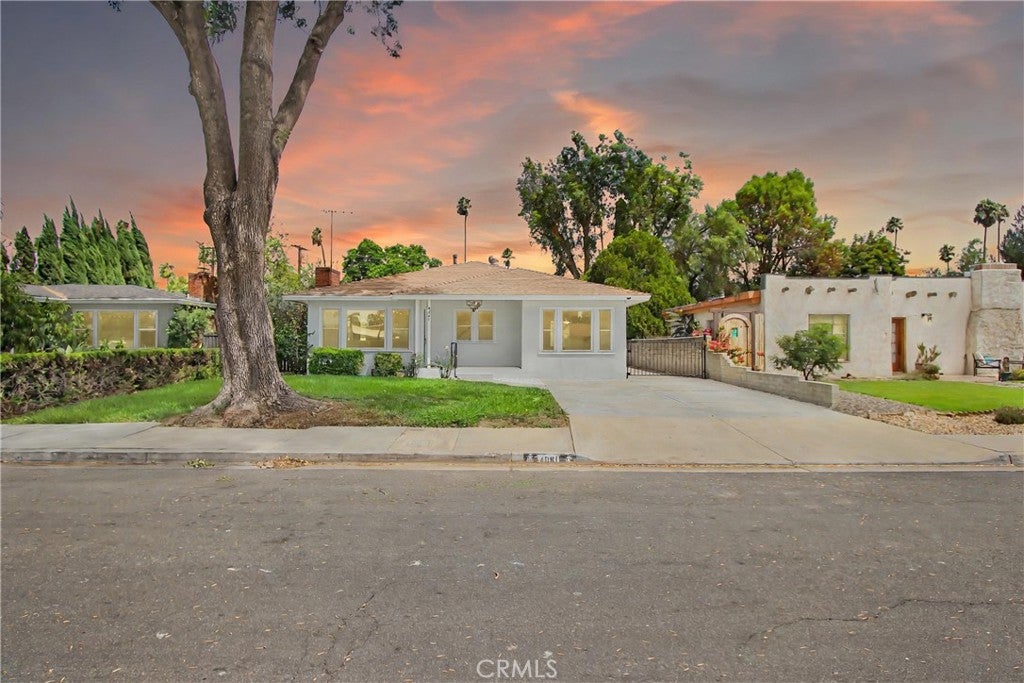 4061 Maplewood pl