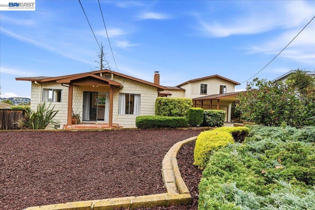 18425 18425 Pepper St