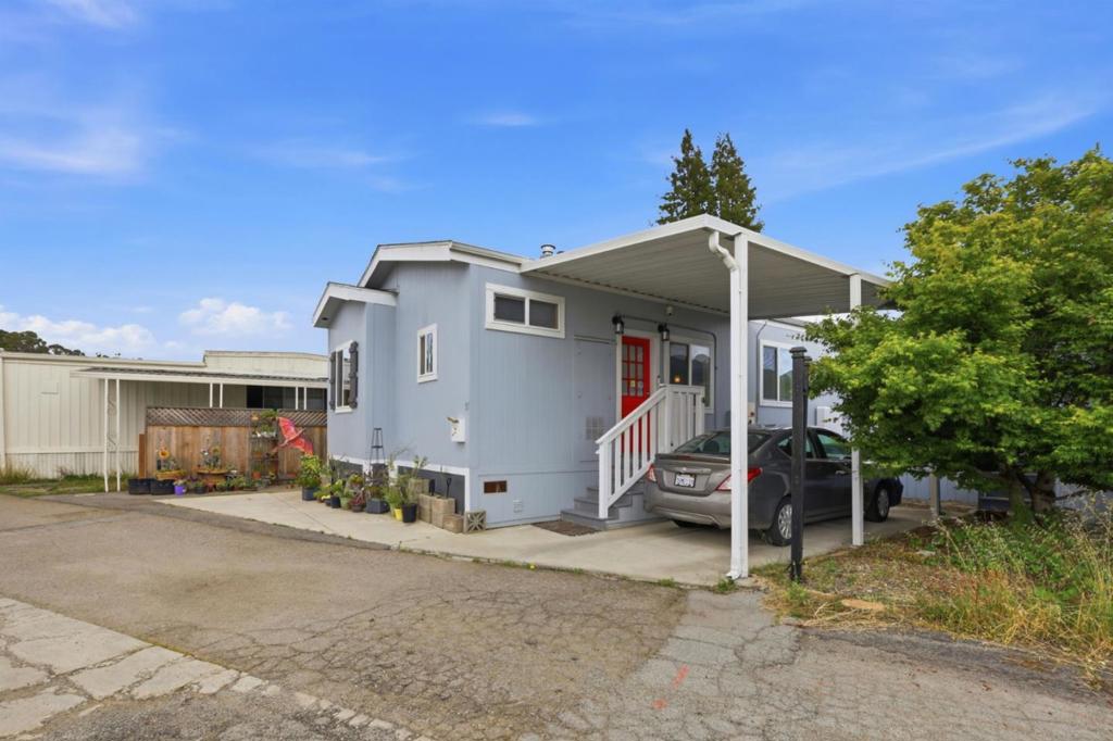 4300 Soquel 37