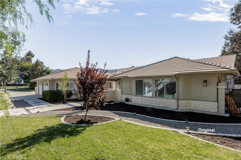 13582 Oak Hill Court