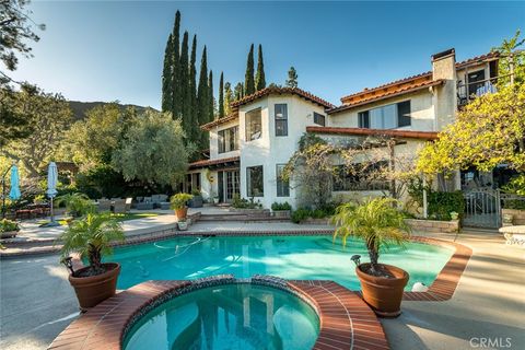 Photo of 3216 Beaudry Terrace, Glendale, CA 91208 (MLS # GD26045858)