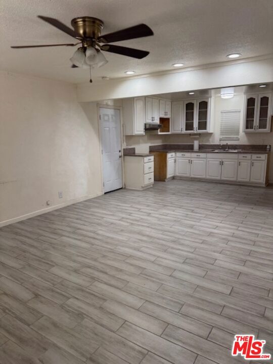 343 E Avenue J14