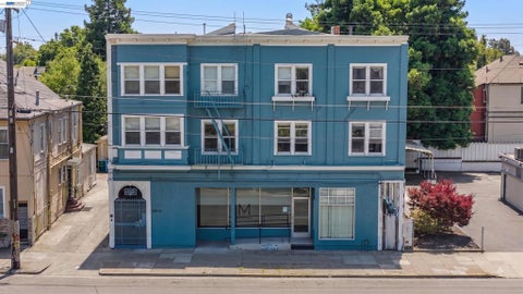 Photo of 2110 ASHBY AVE AVE, Berkeley, CA 94705 (MLS # 41151644)
