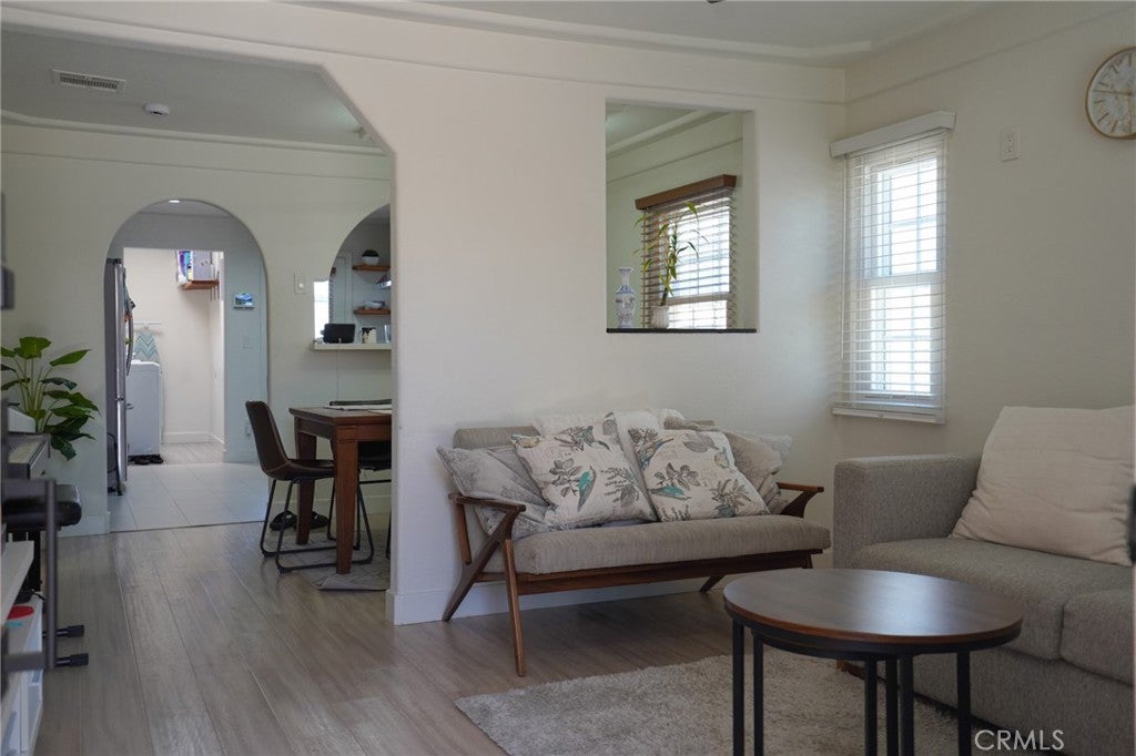 4134 W 107th