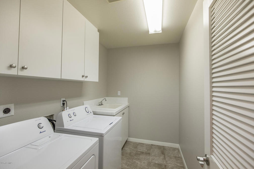 Regency Hills-903 - 1006112 - Residential