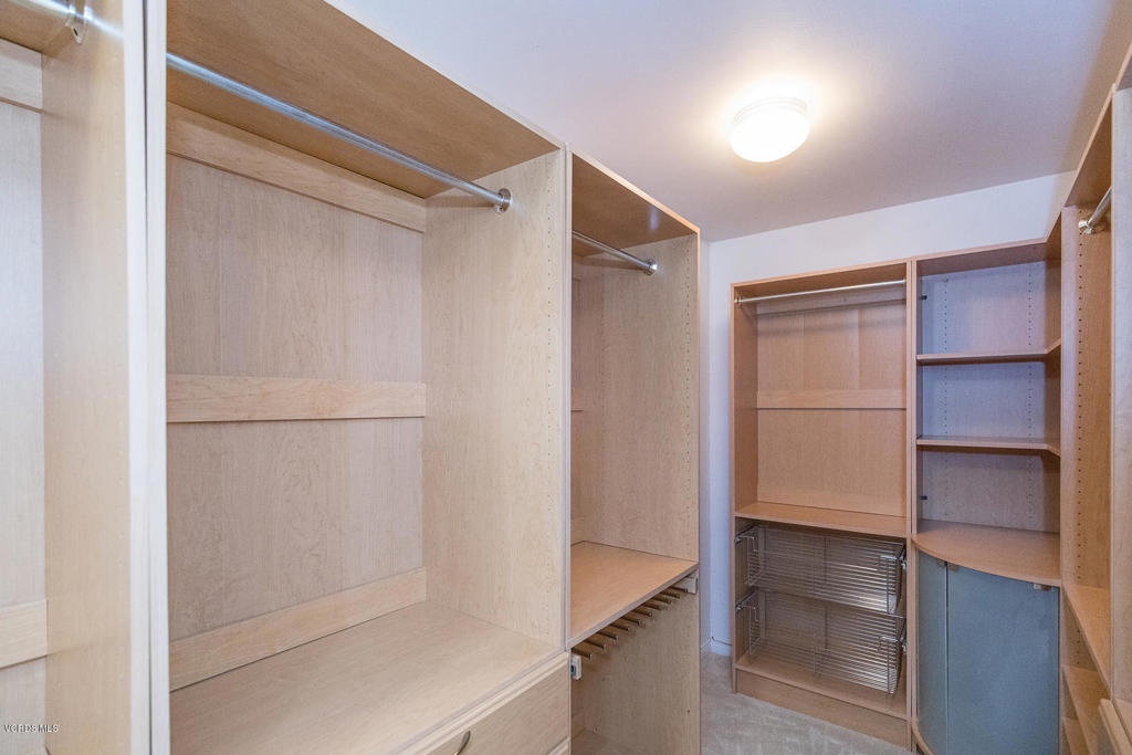 Regency Hills-903 - 1006112 - Residential