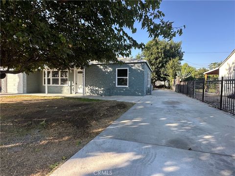 Photo of 1946 W 19th Street, San Bernardino, CA 92411 (MLS # IV25249061) Photo of 1946 W 19th Street, San Bernardino, CA 92411 (MLS # IV25249061)