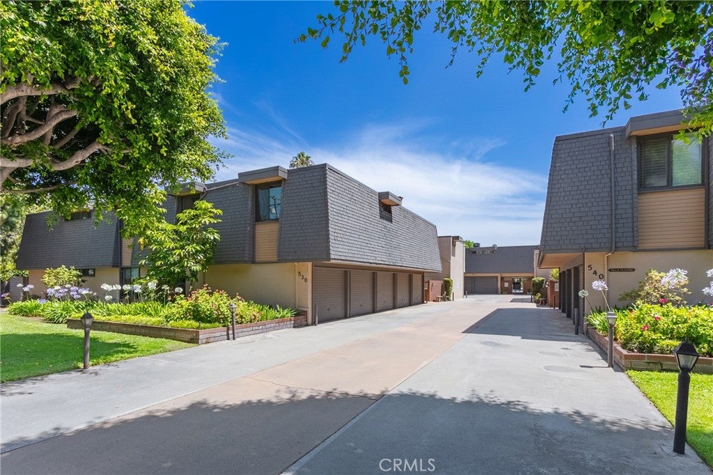 530 Fairview Avenue 14, Arcadia CA 91007