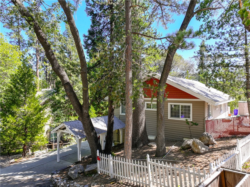 Arrowhead Woods (AWHW) - Residential
