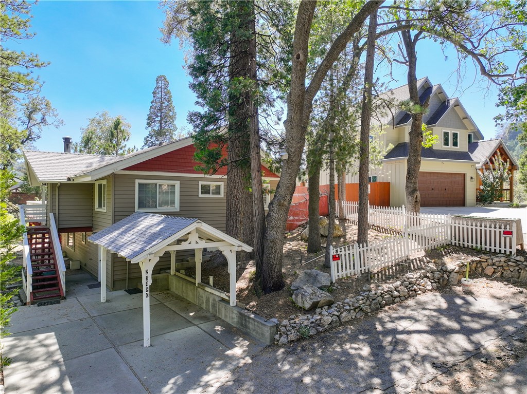 Arrowhead Woods (AWHW) - Residential