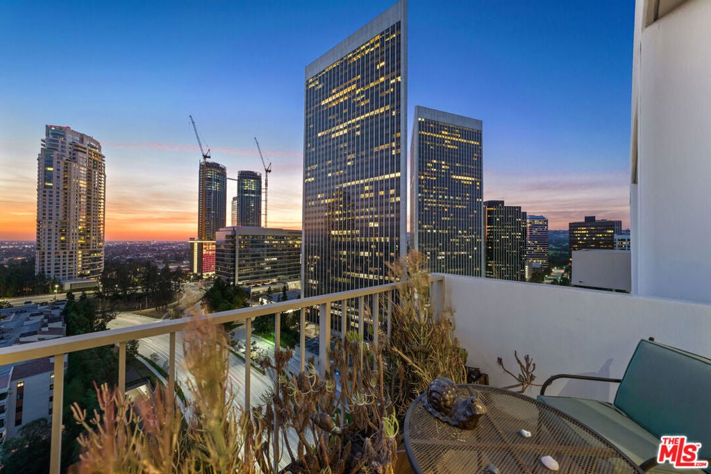 2160 E Century Parkway 2109