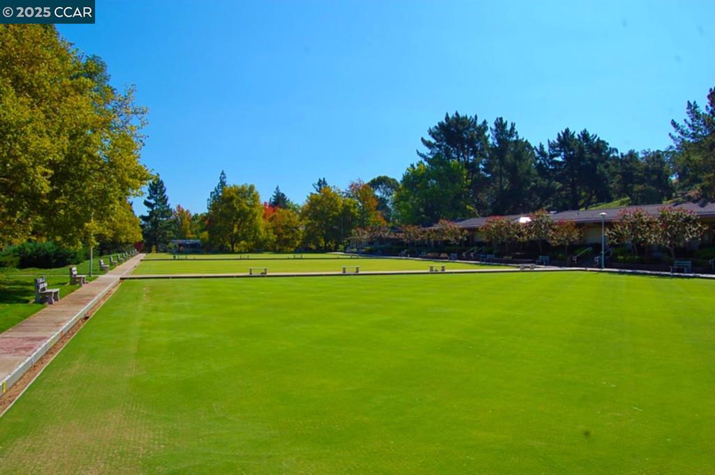 ROSSMOOR - Residential