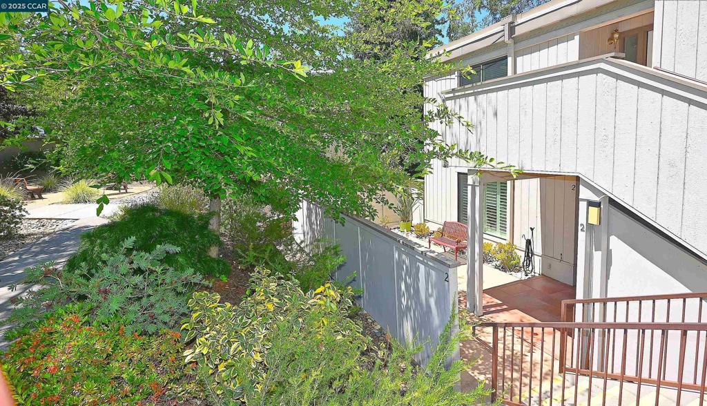 ROSSMOOR - Residential