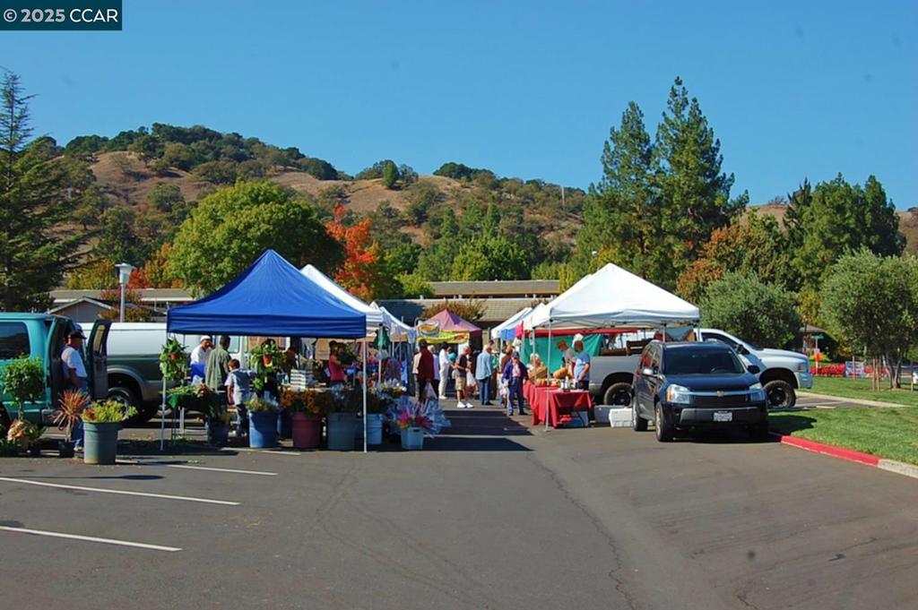 ROSSMOOR - Residential