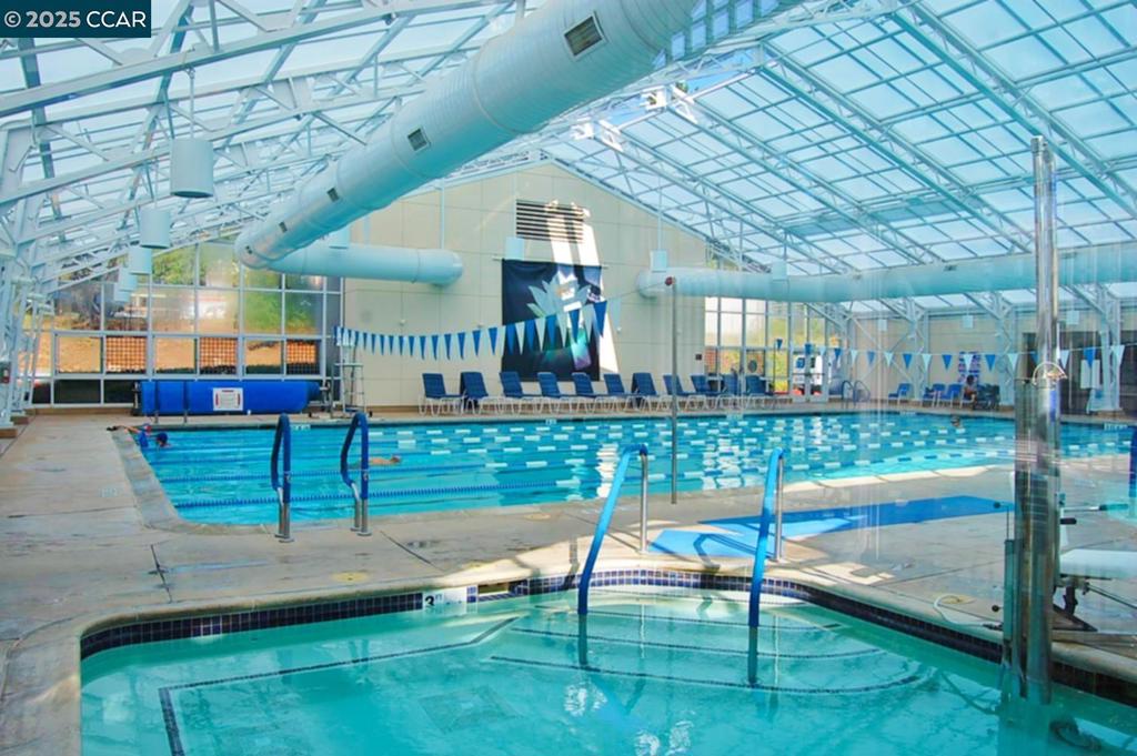 ROSSMOOR - Residential