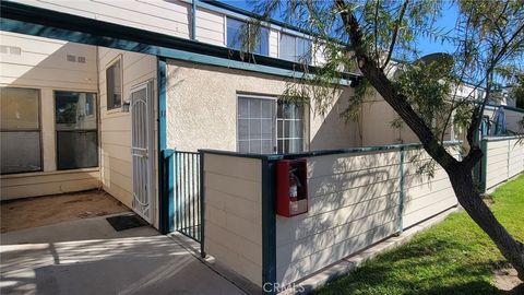 Photo of 44520 15th East St E #11, Lancaster, CA 93535 (MLS # SR25249325)