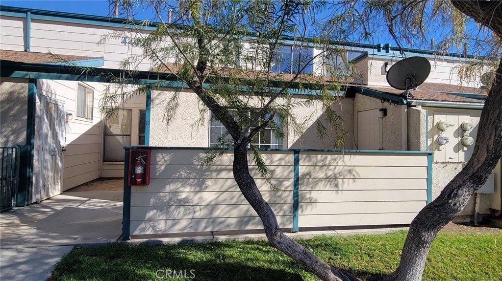 44520 15th East E 11