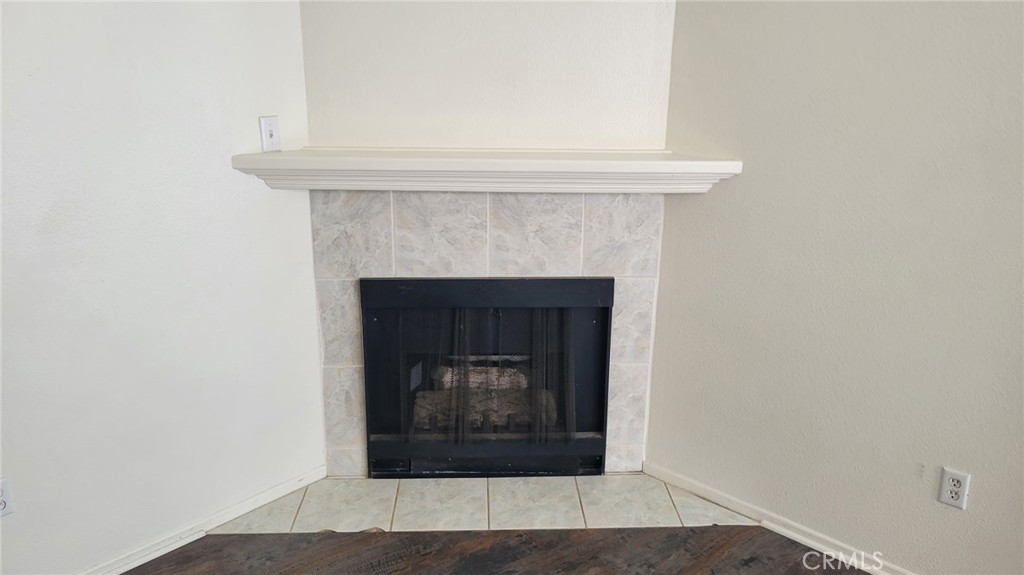 44520 15th East E 11