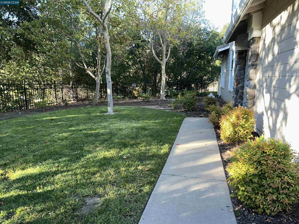 OAKHURST - Residential