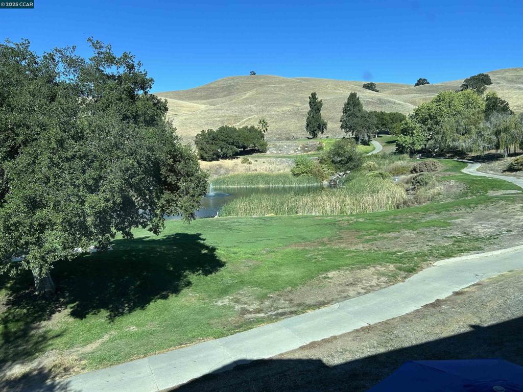 OAKHURST - Residential