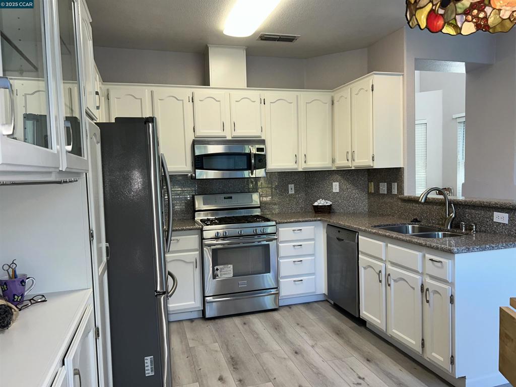 OAKHURST - Residential