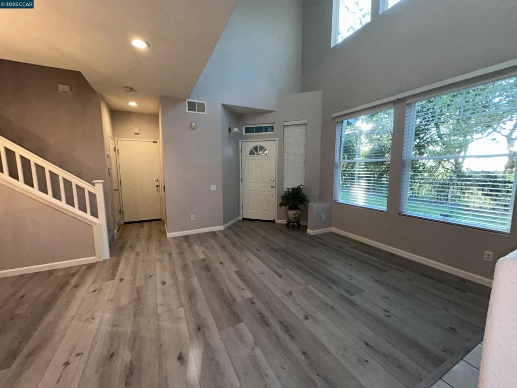 OAKHURST - Residential