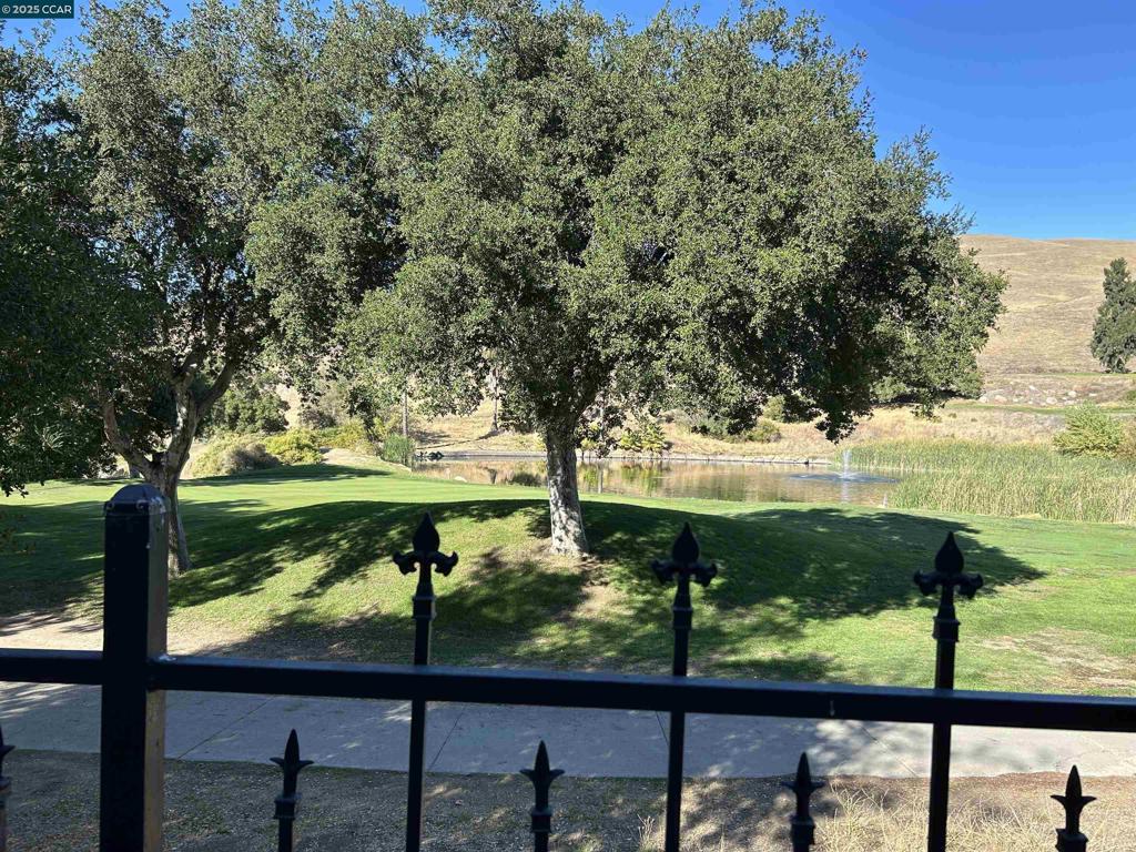 OAKHURST - Residential