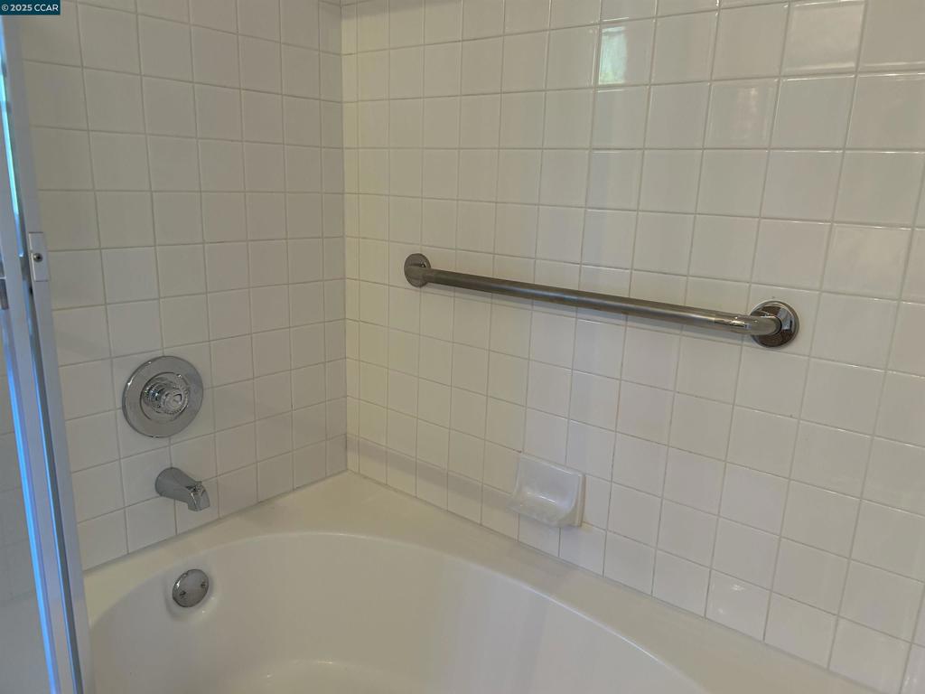 OAKHURST - Residential