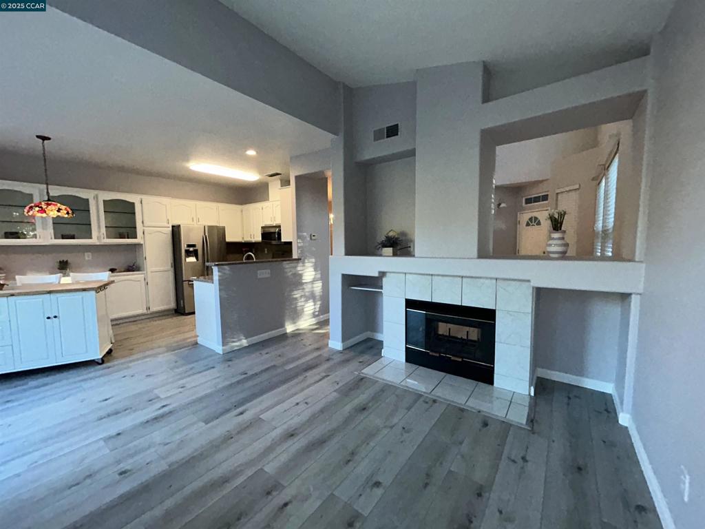 OAKHURST - Residential