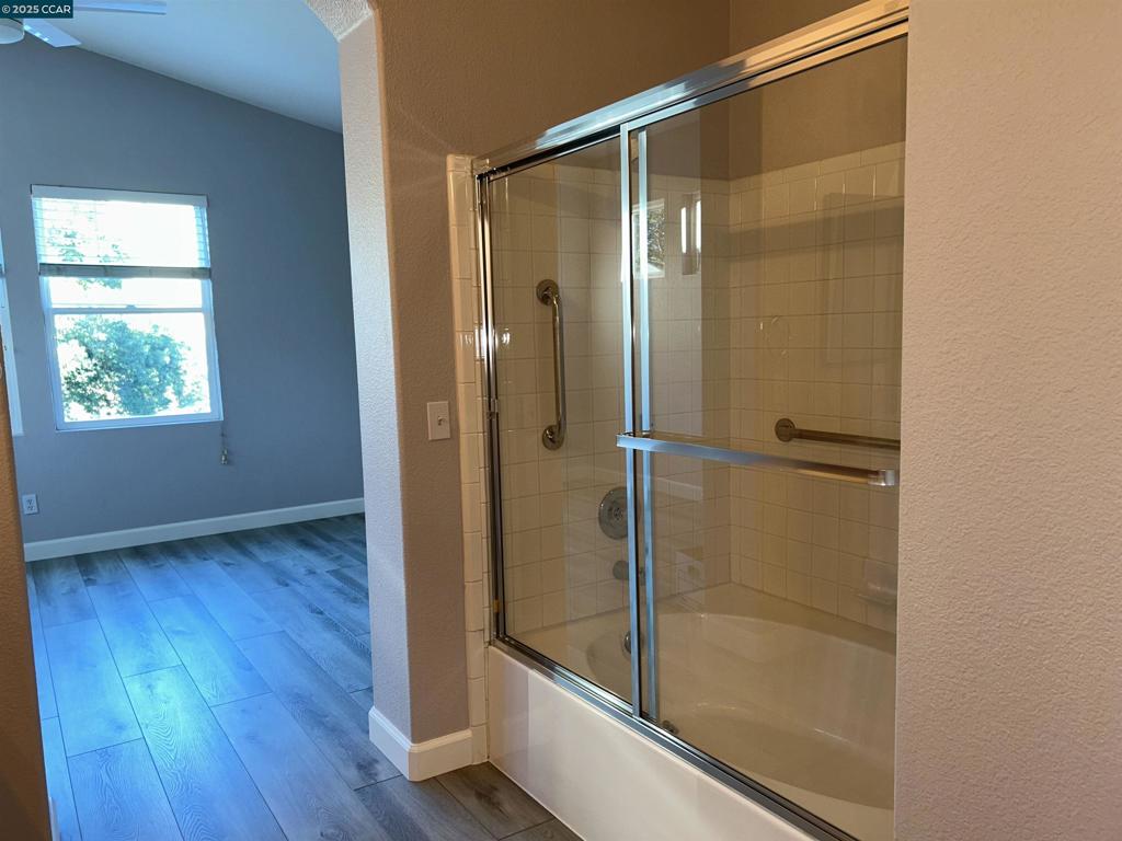 OAKHURST - Residential