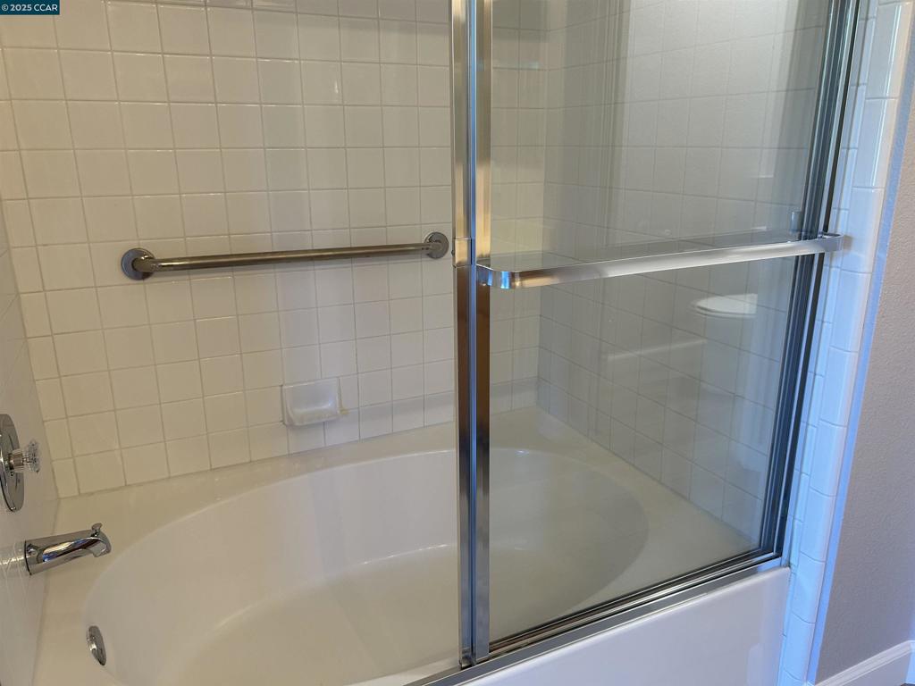 OAKHURST - Residential