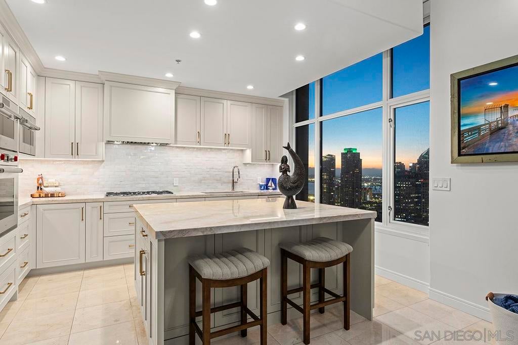 550 Front Street 2802