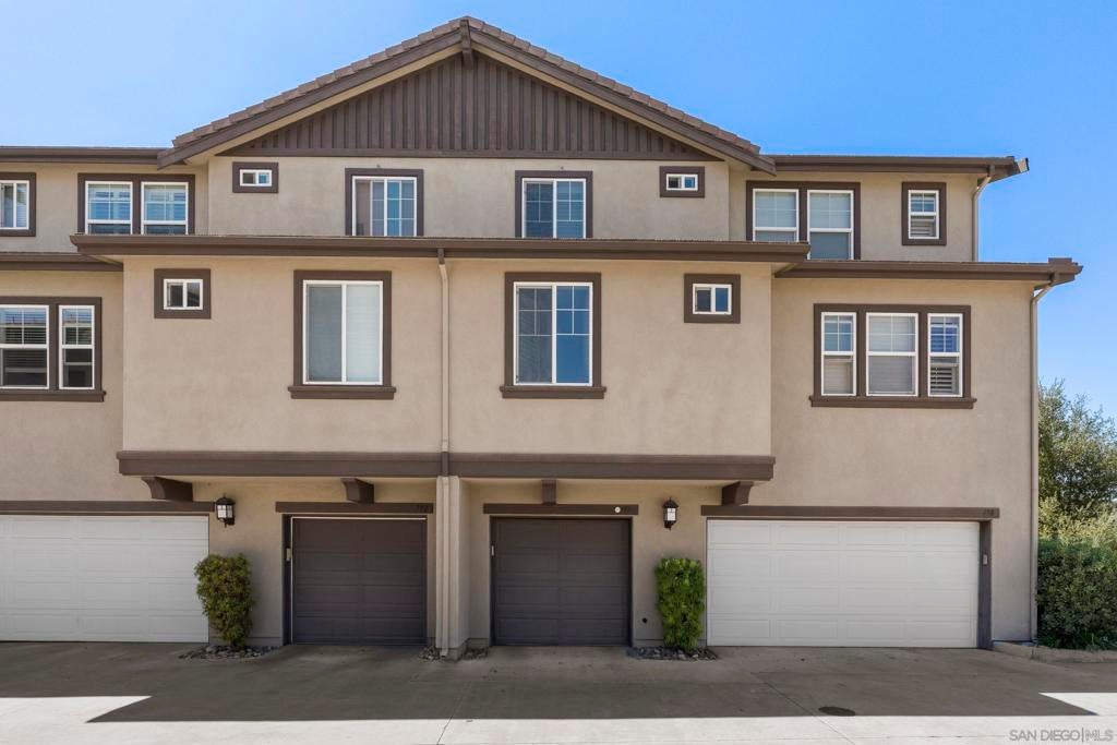 16956 Laurel Hill Lane Ln