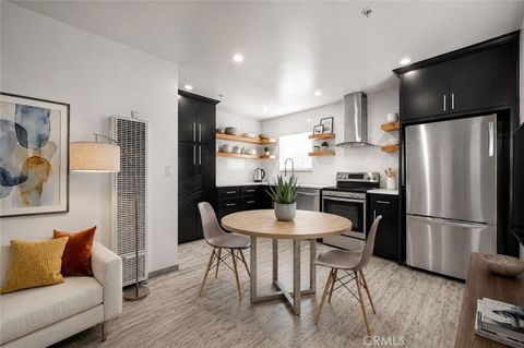 Photo of 554 W 93rd, Los Angeles, CA 90044 (MLS # SB26113440)