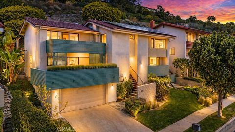 Photo of 30232 Via Borica, Rancho Palos Verdes, CA 90275 (MLS # OC26080820)