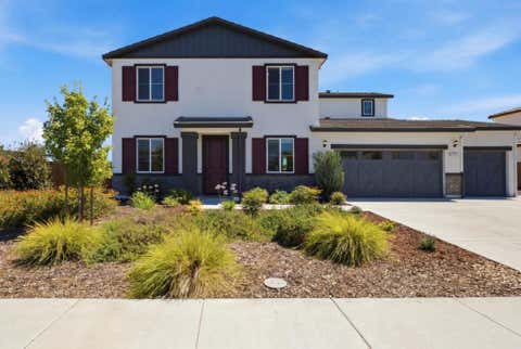 Photo of 1225 Autumn Breeze Drive, Dixon, CA 95620 (MLS # ML82054342)