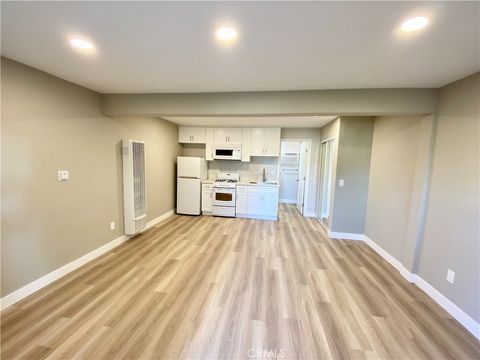 Photo of 506 Raymond Avenue #506, Glendale, CA 91201 (MLS # GD26080990)