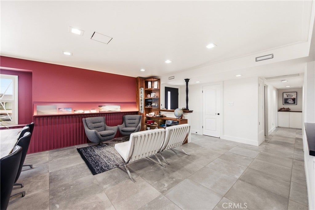 1464 Bedford