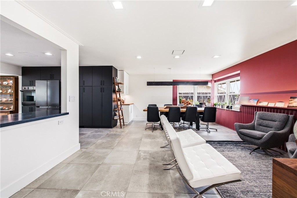 1464 Bedford