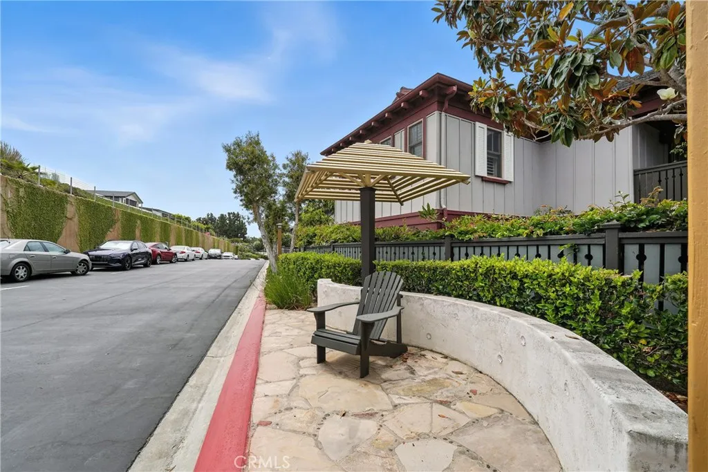 Corona del Mar, California 92625, United States, 2 Bedrooms Bedrooms, ,3 BathroomsBathrooms,Residential,Active,161398