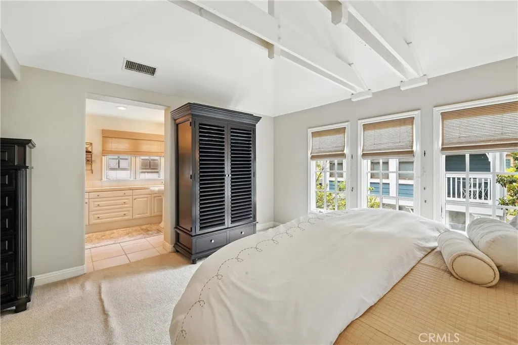 Corona del Mar, California 92625, United States, 2 Bedrooms Bedrooms, ,3 BathroomsBathrooms,Residential,Active,161398
