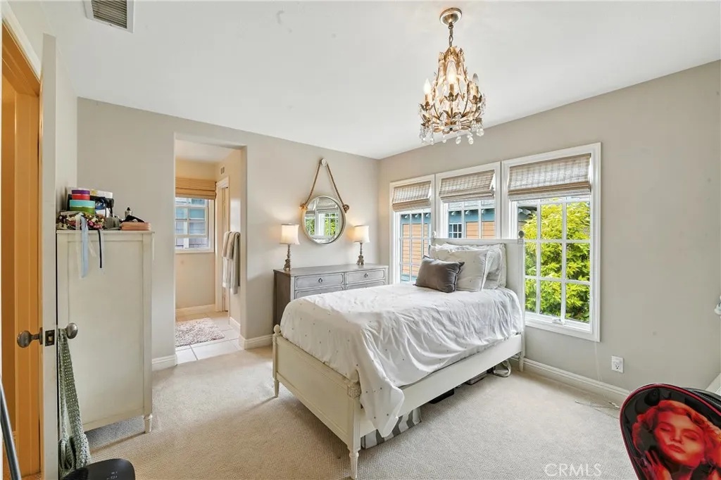 Corona del Mar, California 92625, United States, 2 Bedrooms Bedrooms, ,3 BathroomsBathrooms,Residential,Active,161398