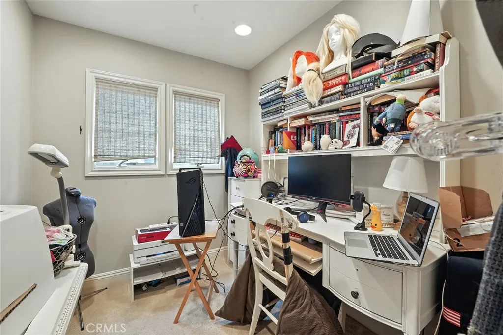 Corona del Mar, California 92625, United States, 2 Bedrooms Bedrooms, ,3 BathroomsBathrooms,Residential,Active,161398