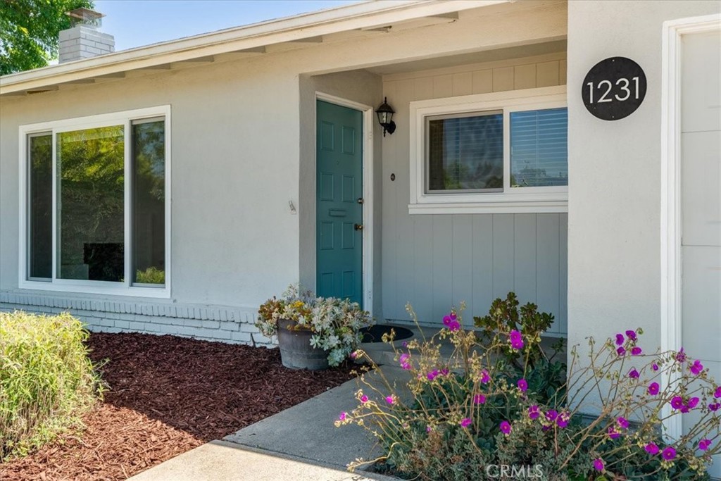 1231 Woodside Drive