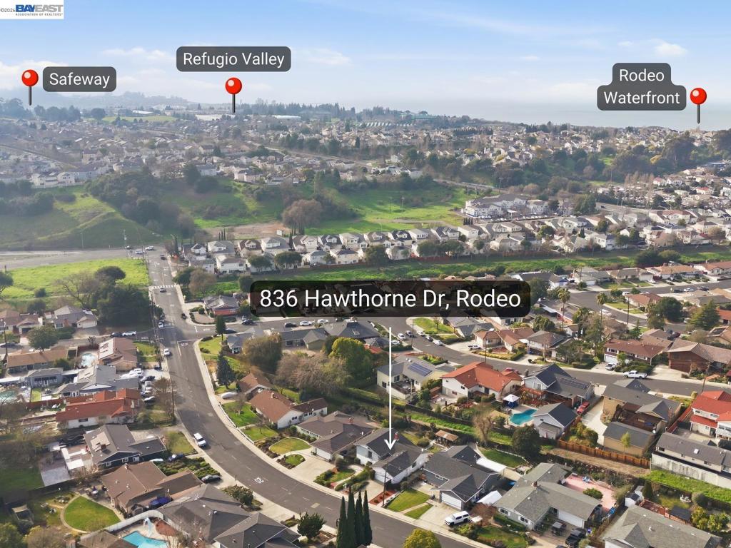 836 Hawthorne Dr