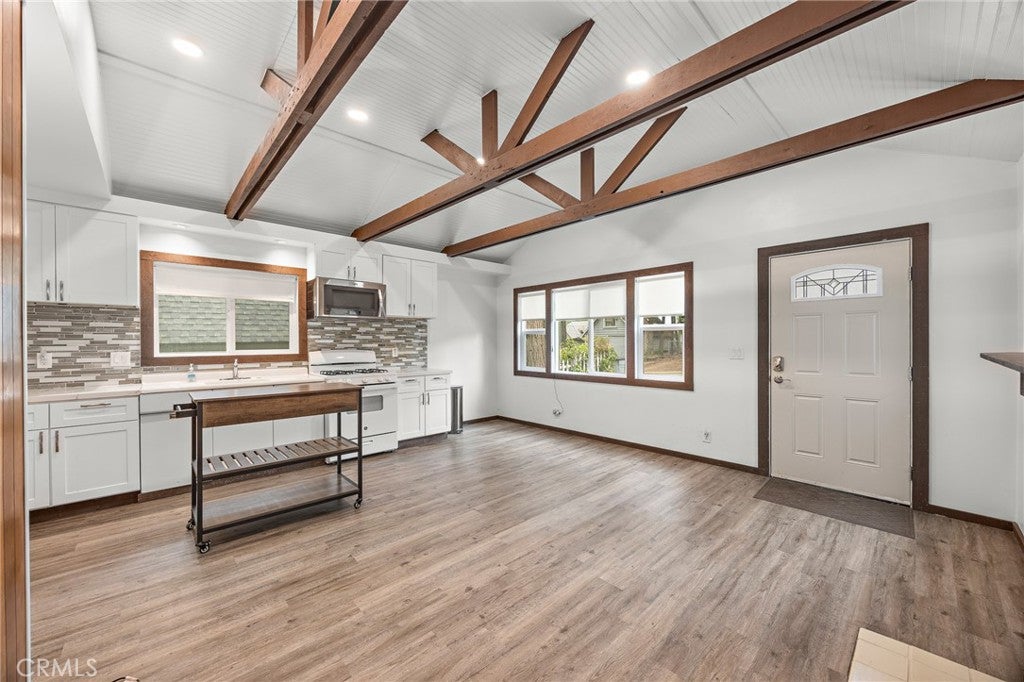 23376 Crestline Road