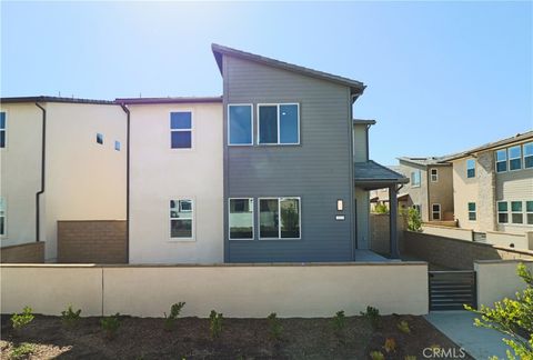 273 Shoveler Irvine CA 92618